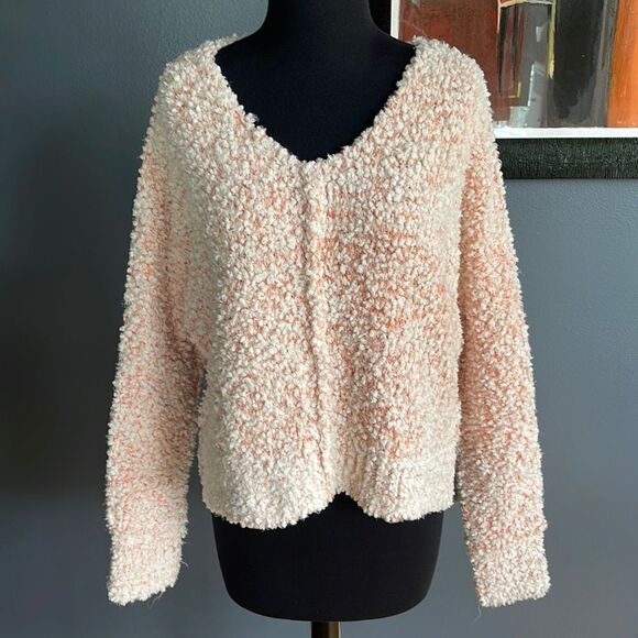 Hippie Rose white over orange teddy bear popcorn nubby V neck stretchy sweater. - Picture 1 of 5